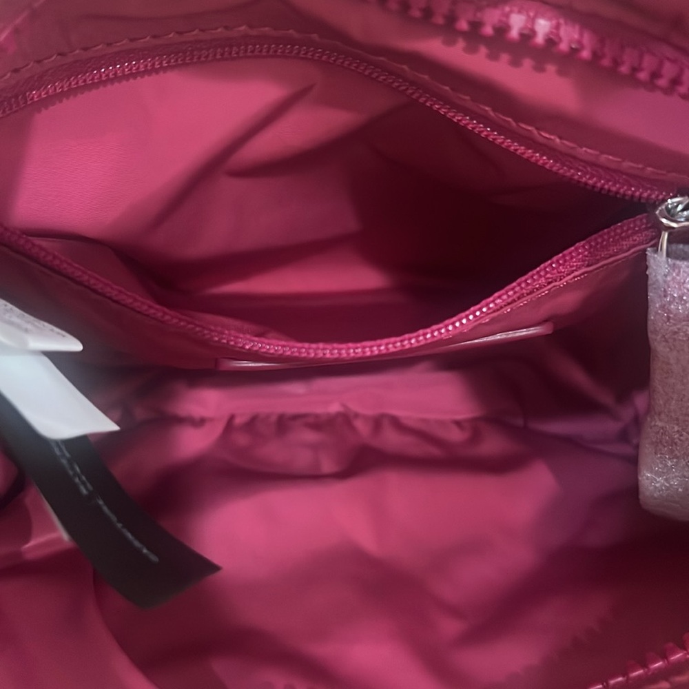 Marc Jacob’s Vibrant Pink Quilted Crossbody NWT - Picture 13 of 16